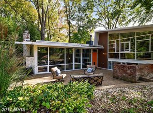 2406 Daphne Ln, Alexandria, VA 22306