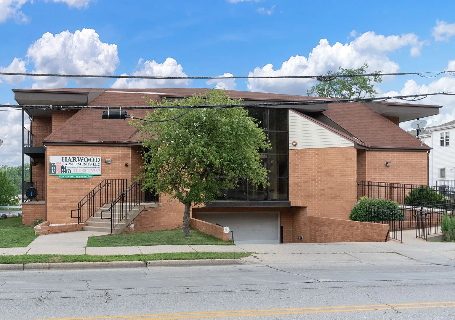Harwood Apartments — Photo 1