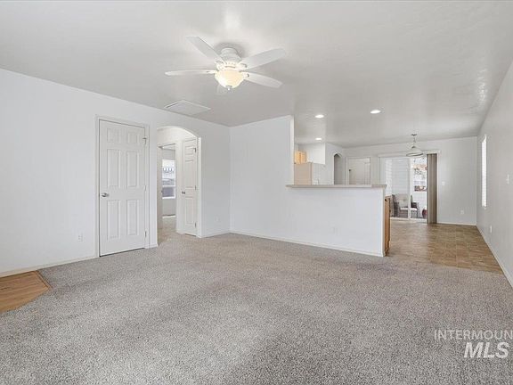 4th image of 250 W White Sands Dr