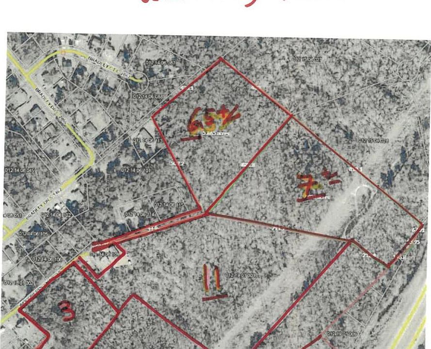 2nd image of 65A Bradleyville Rd