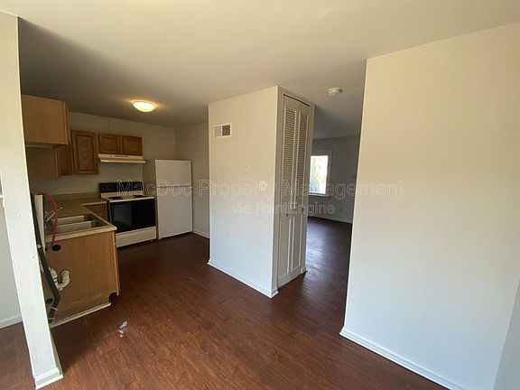 4th image of 110 Hughey Ct