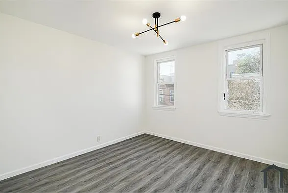 2547 N Lee St — Photo 14