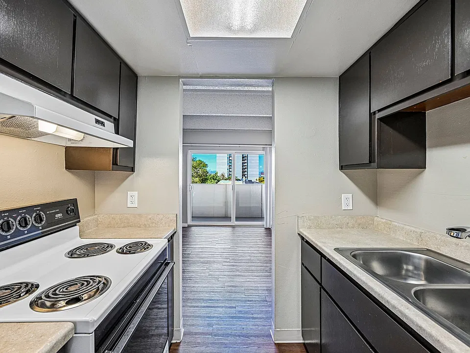 Rondeau Apartments