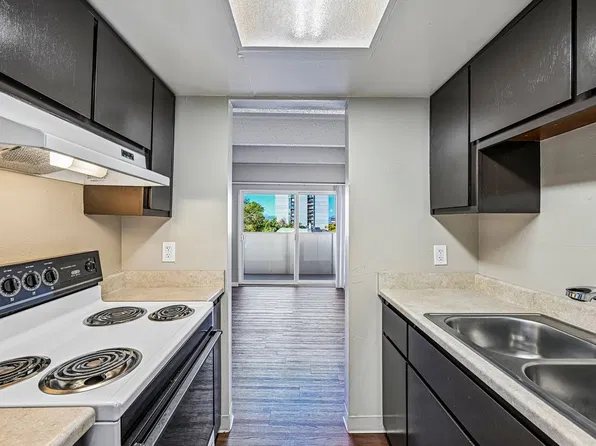 Rondeau Apartments