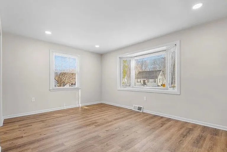 820 Templecliff Rd — Photo 4