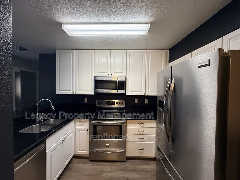 1019 Dornajo Way #266 — Photo 6