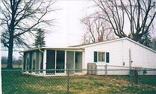 1st image of 2916 Peterson Ln