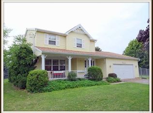 5960 Baer Rd, Sanborn, NY 14132