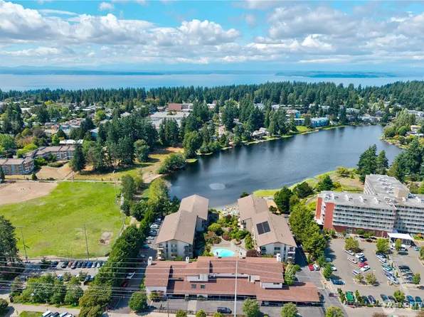 13229 Linden Avenue N #402B, Seattle, WA 98133