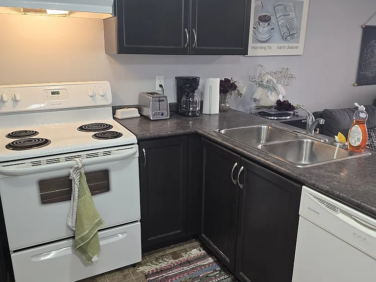 67 Kingsbury Sq #213 — Photo 9