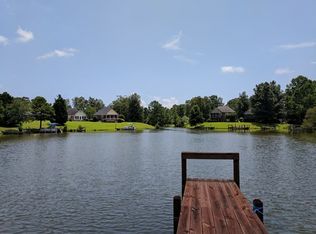 35 Northlake Cir, Manning, SC 29102