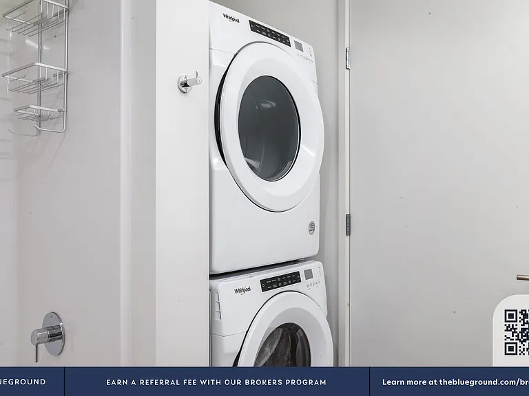 Washer/Dryer in Apartment