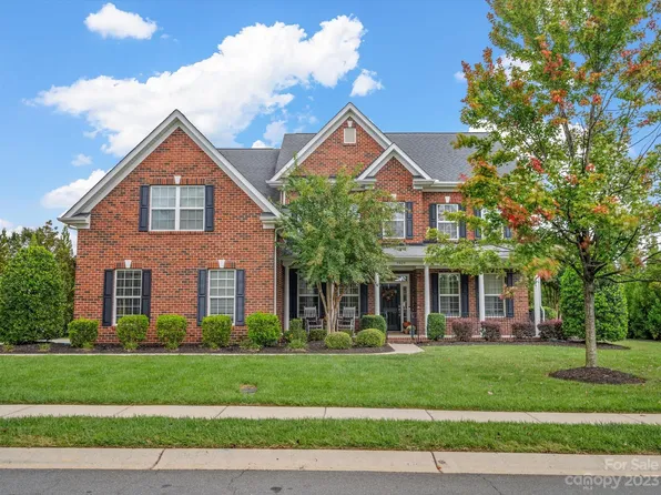 5025 Dockside Ct, Matthews, NC 28104