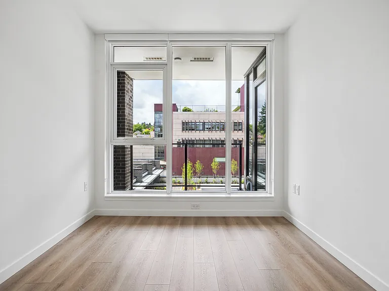 150 Braid St — Photo 49
