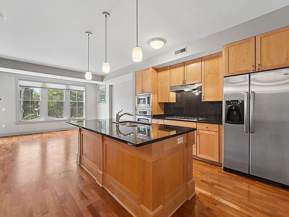 2nd image of 1060 Grand Ave Unit 210