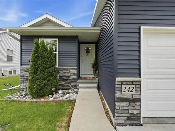 242 Elderberry St, Tiffin, IA 52340