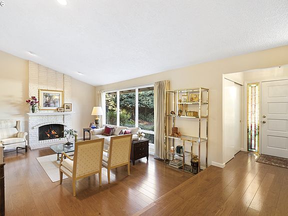 5th image of 11340 SW Viewmount Ct