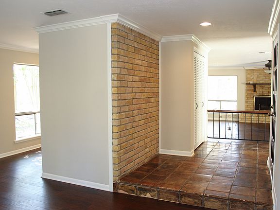 3rd image of 323 County Road 5025