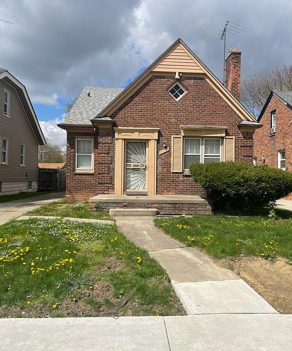 1st image of 15707 Auburn St