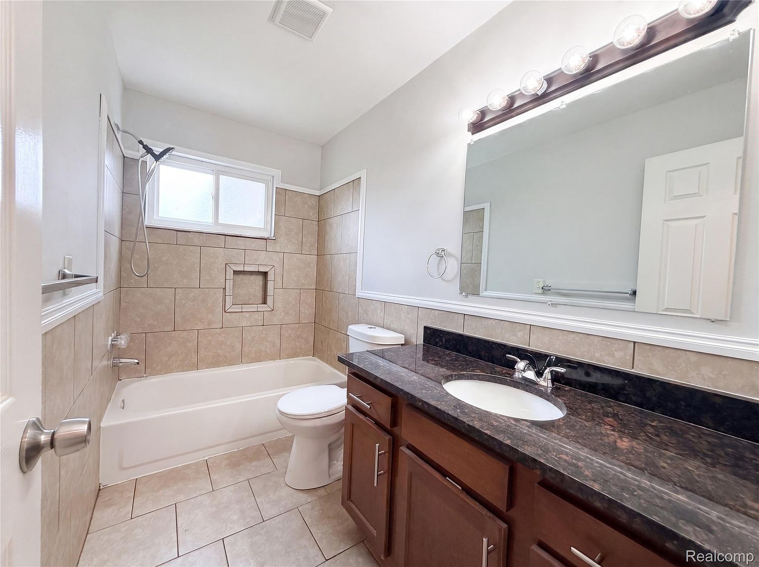 42195 Fairview Dr, photo 13