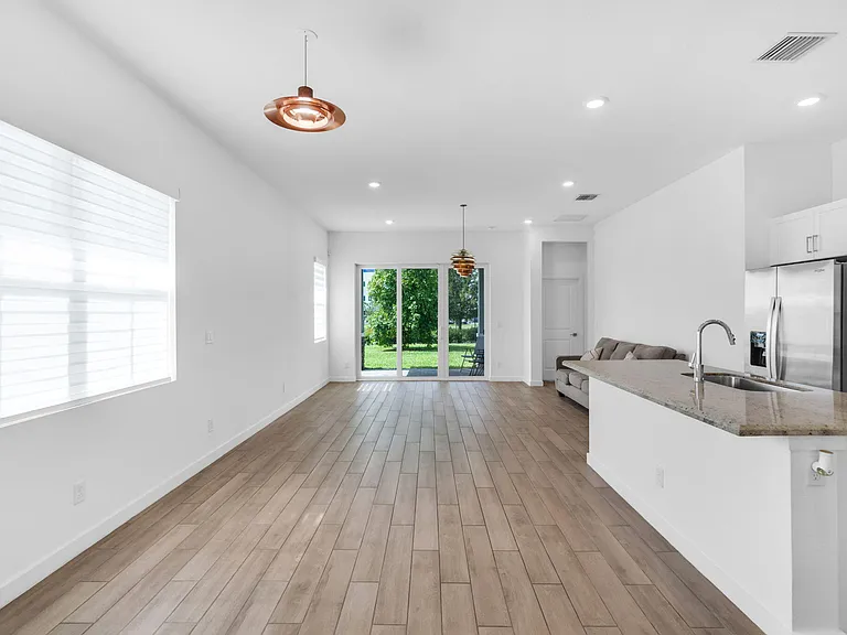 19742 Weathervane Way — Photo 17