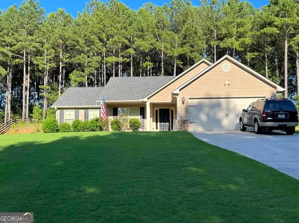 37 Concord Ct, Senoia, GA 30276