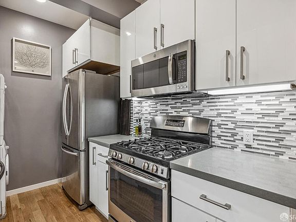 2nd image of 1510 Jackson St APT 2
