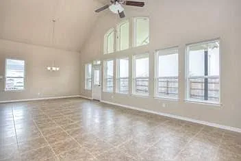 917 Swan Flower St — Photo 5