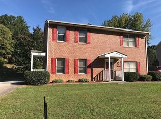 1716 Ellis Ct, Salem, VA 24153