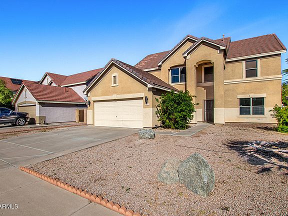 3rd image of 2474 E WESTCHESTER Drive