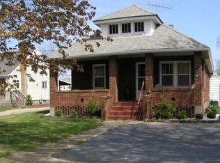 1616 W 4th St, Sterling, IL 61081