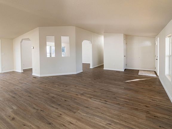 4th image of 10113 SE Ridge View Rd