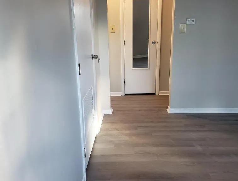 105 Jefferson St #101 — Photo 6