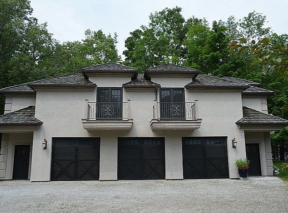 Detached Oversized Garage 