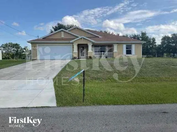 2731 SW 2nd Ln, Cape Coral, FL 33991