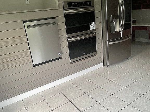 5th image of 20 Betts Rd