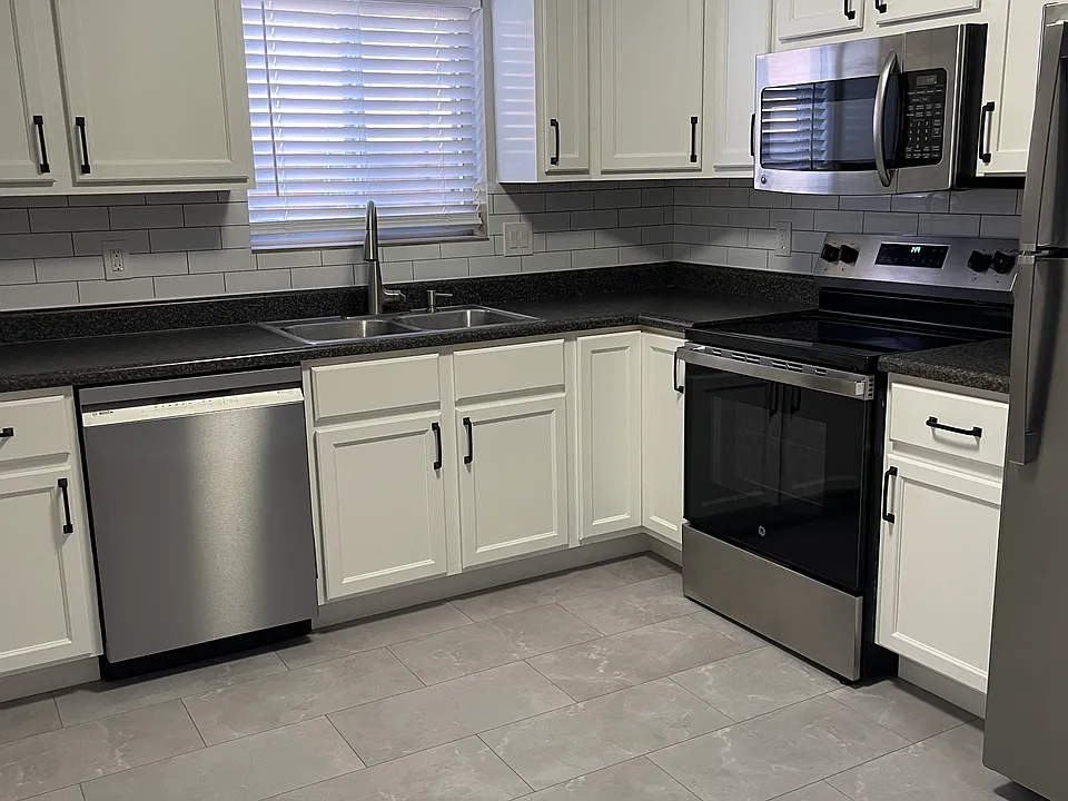 220 S Clay Ave #2N