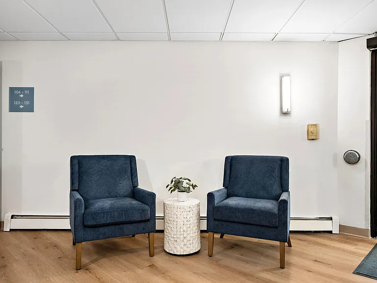 Welcome to Chardon Court Apartments, where modern comfort meets stylish design. Enjoy beautifully appointed spaces perfect for relaxation. Don't miss your chance to make this your new home! Schedule a visit today.
