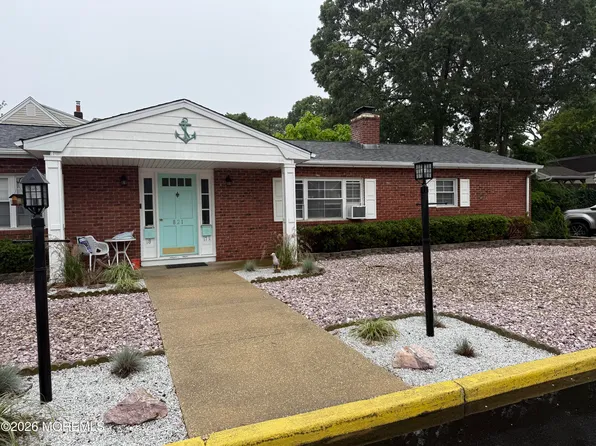 821 Burnt Tavern Rd APT 8, Point Pleasant Boro, NJ 08742
