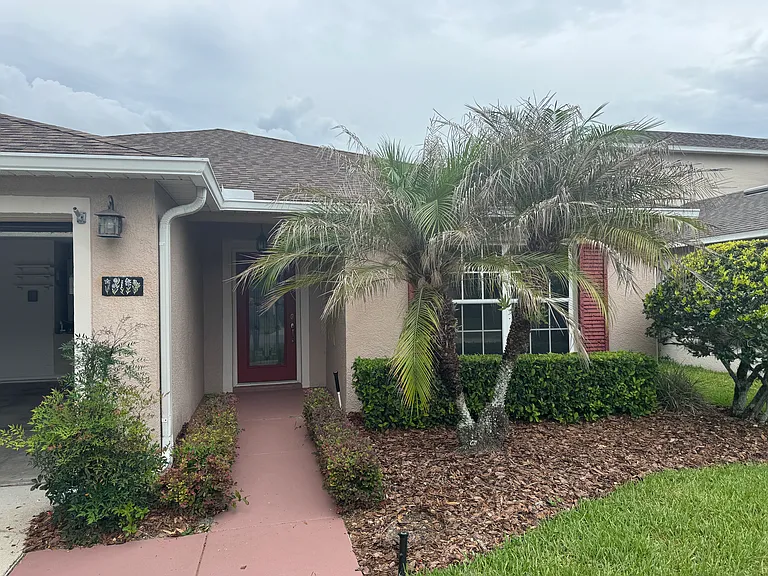 371 Augustine Ct — Photo 2