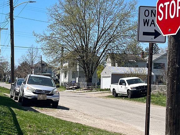 4th image of 95 S Richardson Ave