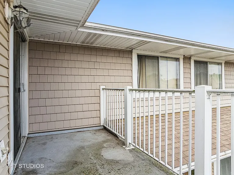 1373 Fremont Dr — Photo 10