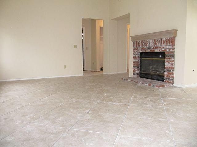2nd image of 4563 Chancery Ct