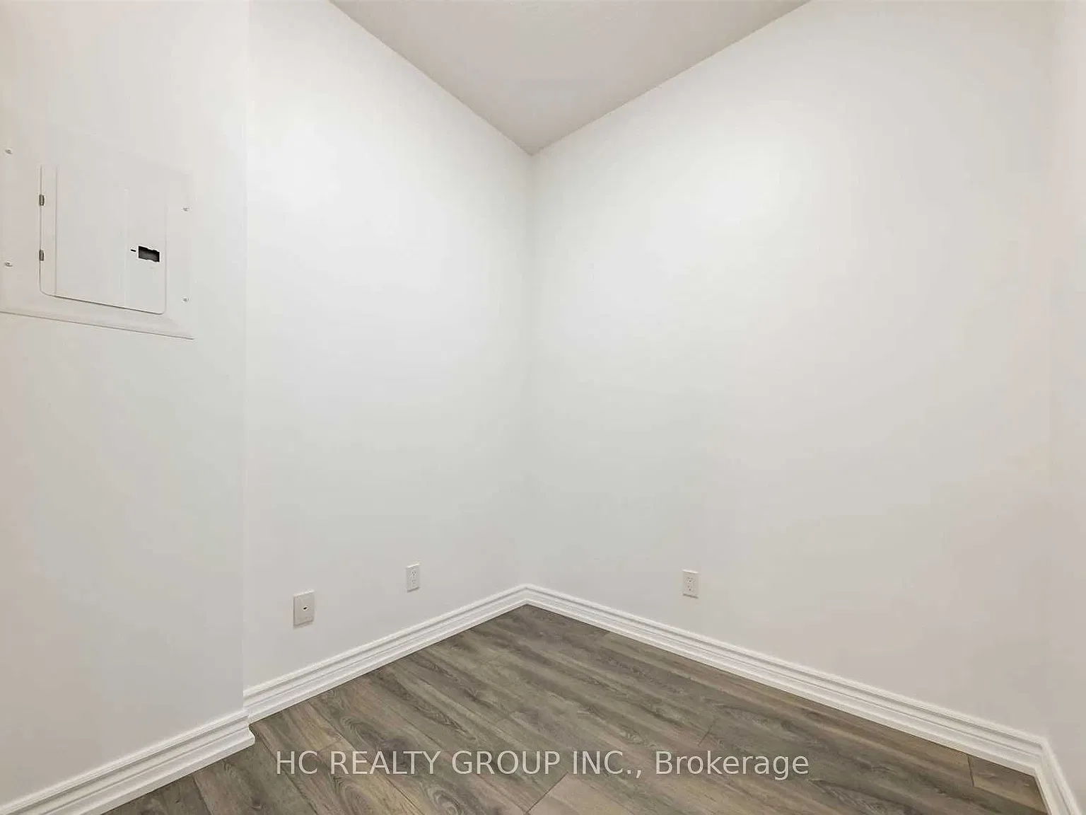 2 bed, $2,450 — Photo 2