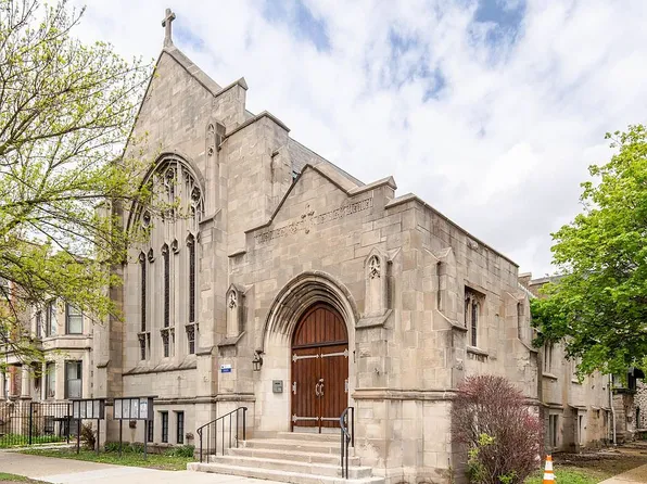 2900 W Logan Blvd #101, Chicago, IL 60647