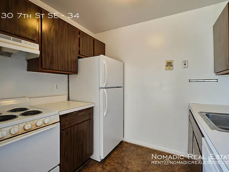 730 7th St SE #34 — Photo 5
