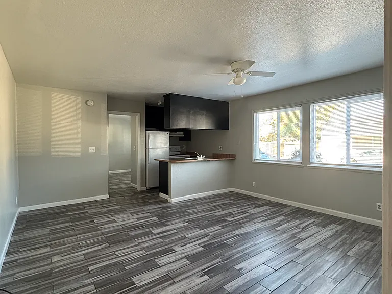 1101 Ramirez St #1 — Photo 11