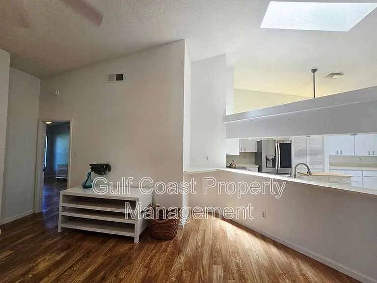 5808 Garden Lakes Dr — Photo 9