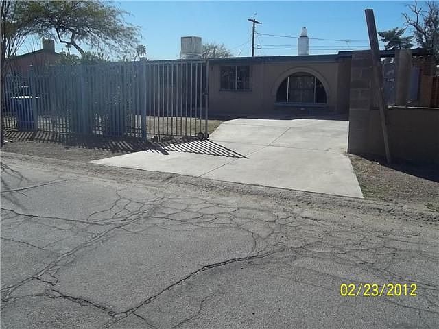 1st image of 1674 W Circle B Dr