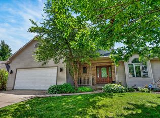 7129 Countrywood Ln, Madison, WI 53719